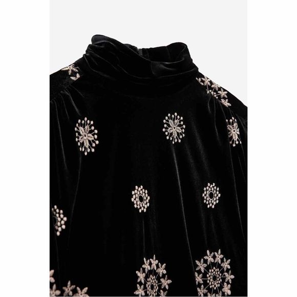 ZARA EMBROIDERED VELVET DRESS
BLACK - REF. 2731/339 - Picture 6 of 8